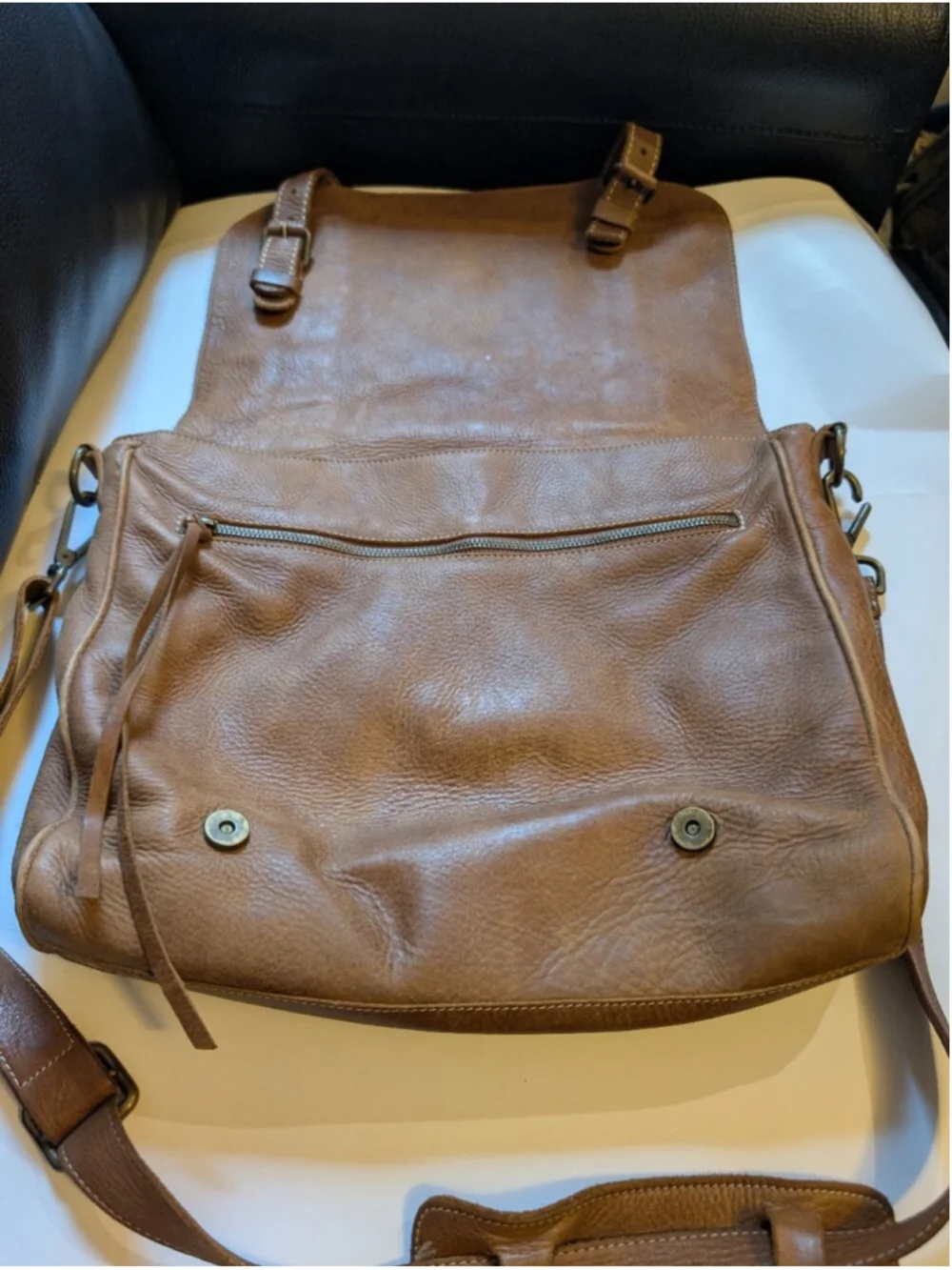 Roots Vintage Made In Canada Leather Laptop Messenger Tribe Bag Satchel Brown Ii